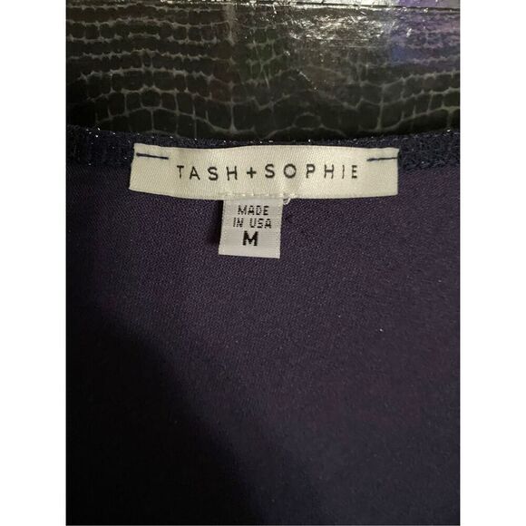 ￼ Tish & Sophie draped neck, ruched, side, dress, size medium ￼ - Picture 5 of 5